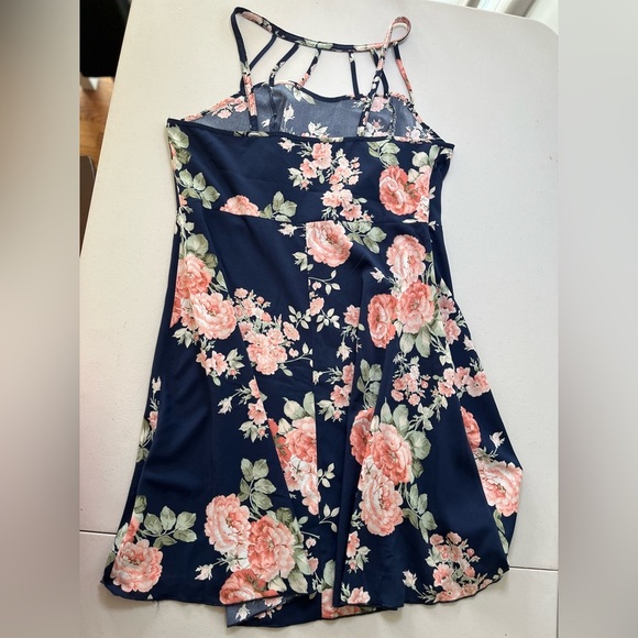 SHEIN Blue Halter Sundress Mini - Picture 7 of 16